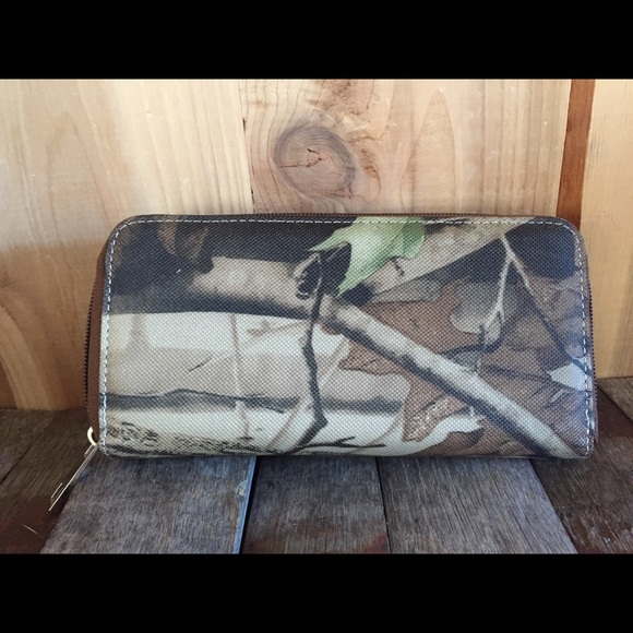 Trenditions Way West Wallet Camo with studs Hunter - Picture 3 of 8